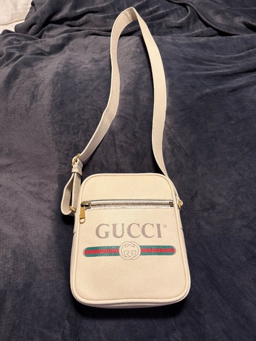 Gucci Bag - Picture 7 of 8
